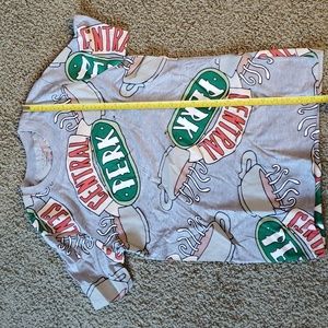 Friends Central Perk T-Shirt NWT